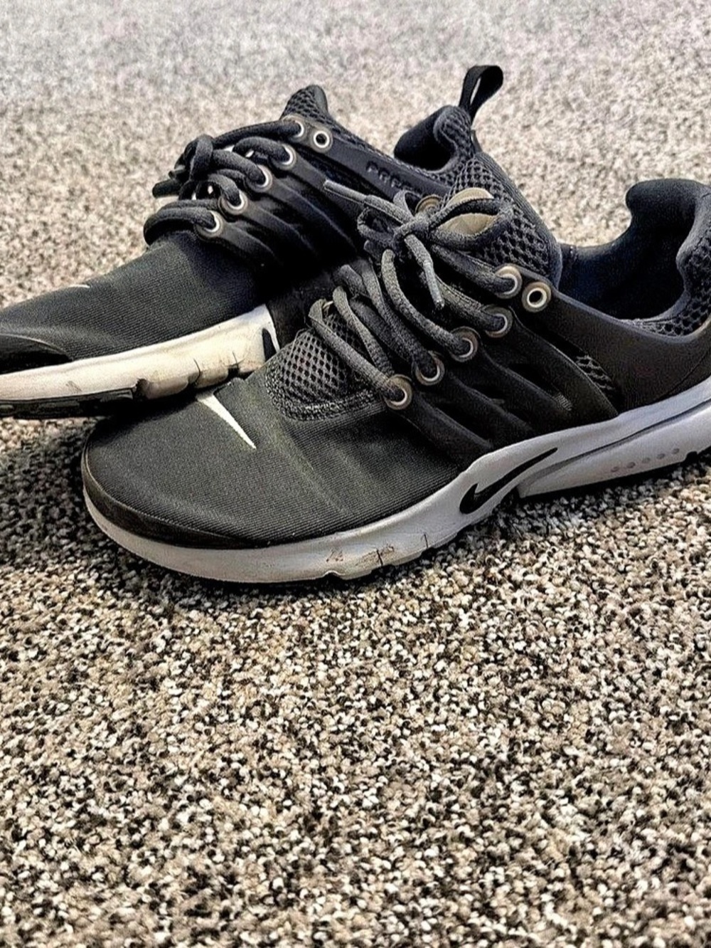 Nike Presto Women's Black & White Sneakers US 6.5